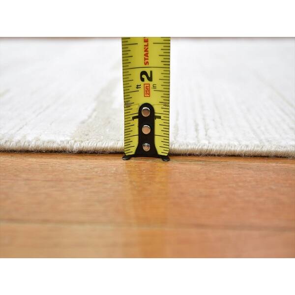 Shahbanu Rugs Ivory Silk with Textured Wool Tone on Tone Gabbeh Design